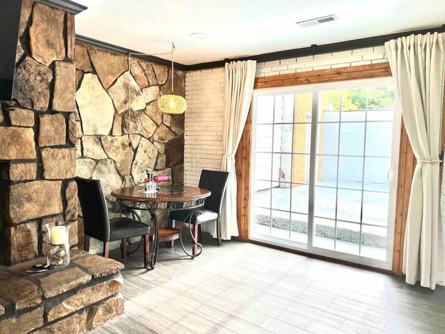 Small Rental For Couple Getaway دالتون المظهر الخارجي الصورة